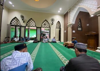 Menjaga Tradisi Baik Melalui Ngaji dan Bukber Warga Rifaiyah Sukorejo Pekalongan