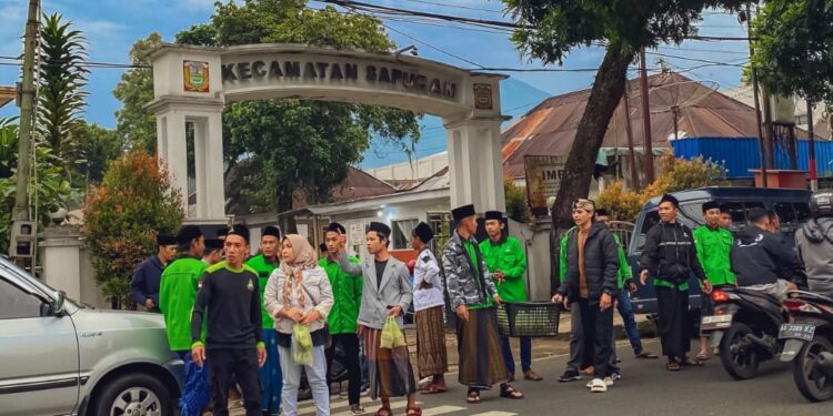 Berbagi Ta’jil, Menebar Berkah: PC AMRI Sapuran Gelar Aksi Sosial di Bulan Ramadhan