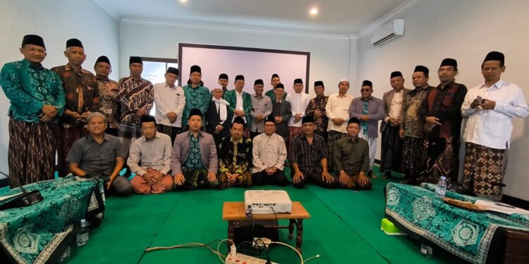 Rifa’iyah Seragamkan Jadwal Ziarah Makam Masyayikh di Jalur Pantura