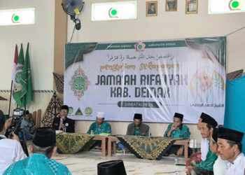 Pengajian Selapanan Jumat Kliwon Perdana PD Rifa’iyah Demak: Kajian Kitab, Dzikir Bersama, dan Memperkuat Ukhuwah