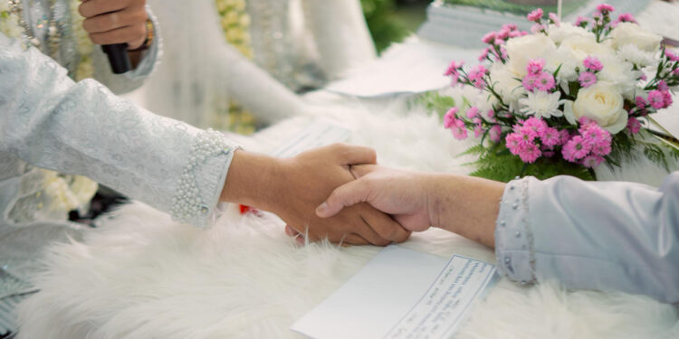 Hukum Jeda dalam Ijab Qabul: Sah atau Tidak Sah Menurut Fiqih?