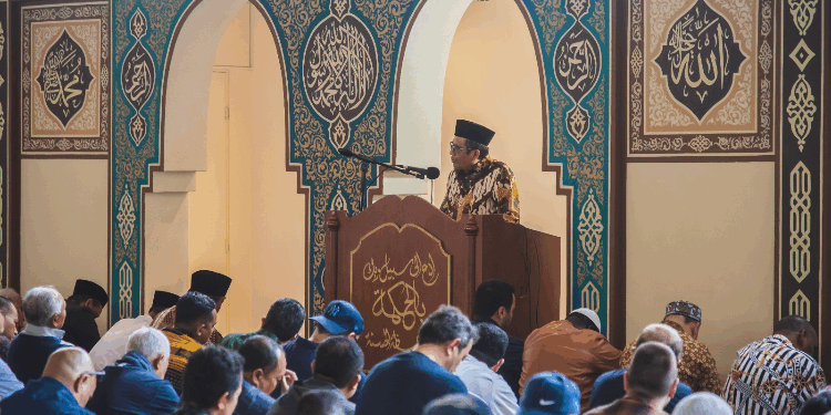 Khutbah Jumat tentang Tafakur