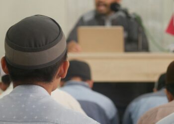 Khutbah Jumat kehormatan dan kemandirian mukmin