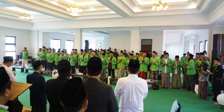 Kader AMRI memperingati Harlah ke-24 dengan semangat dari kitab menuju gerakan.