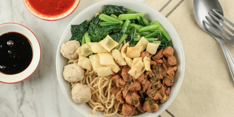 Mas’ad dan Mbah Mad: Ora Mangkat Upacara HSN (Part 2)