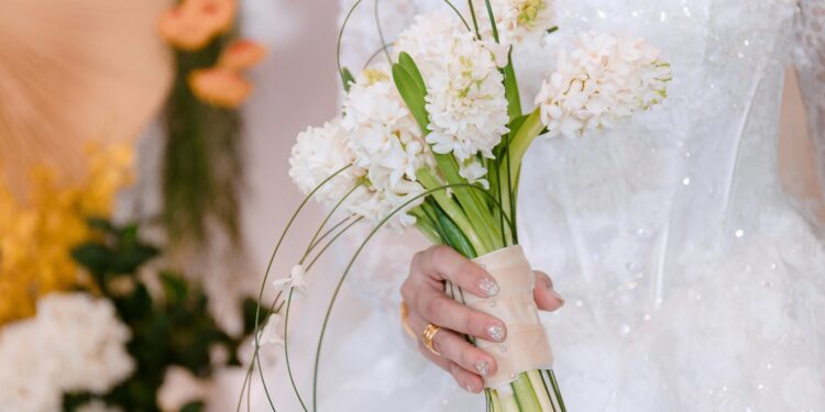 Hukum Temon Nganten dalam Walimatul Ursy: Antara Boleh dan Haram Menurut Fikih