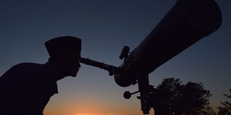 Mas’ad dan Mbah Mad: Ru’yah Hilal (NoBar Wulan) “Tanpa Inisial G Ya”