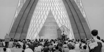 Khutbah Idulfitri: Ngreksa Kesucian Fitrah ing Madya Arus Jaman