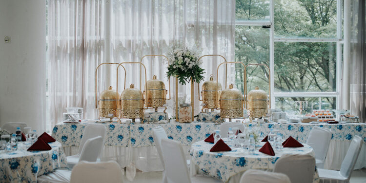 Walimah Pernikahan dalam Islam: Hukum, Syarat, dan Etika Menghadiri Undangan