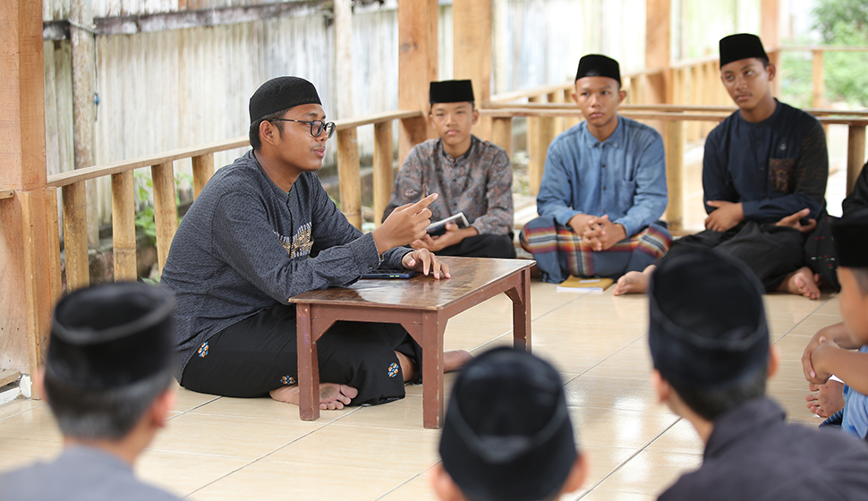 Bagaimana Cara Memilih Guru Agama yang Benar? Ini Jawaban 3 Ulama Besar Indonesia