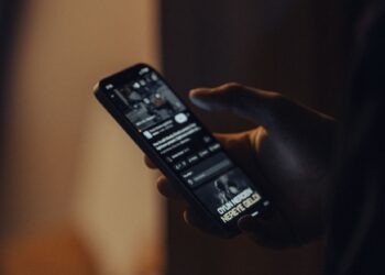 Tabayyun di Tengah Derasnya Arus Informasi Media Sosial