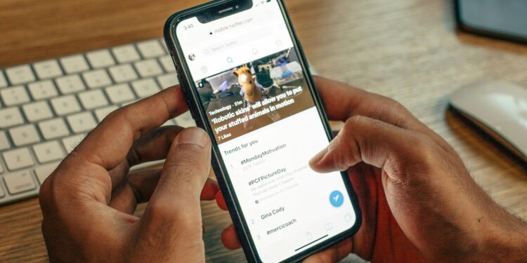 Kebiasaan yang Merusak Otak: Kenapa Kita Semakin Bodoh di Era Digital