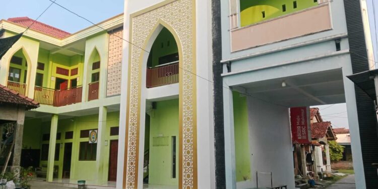 54 Tahun Madrasah Diniyah Al Hikmah Surodadi